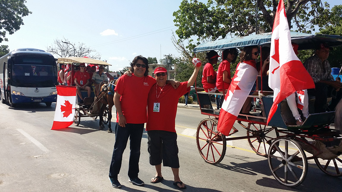 Augusto & Jeff - Romerias de Mayo Parade
