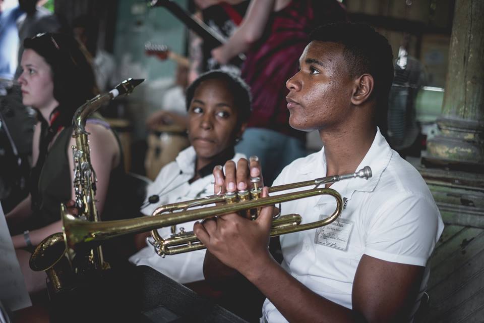 A trumpet presented to Cuban student